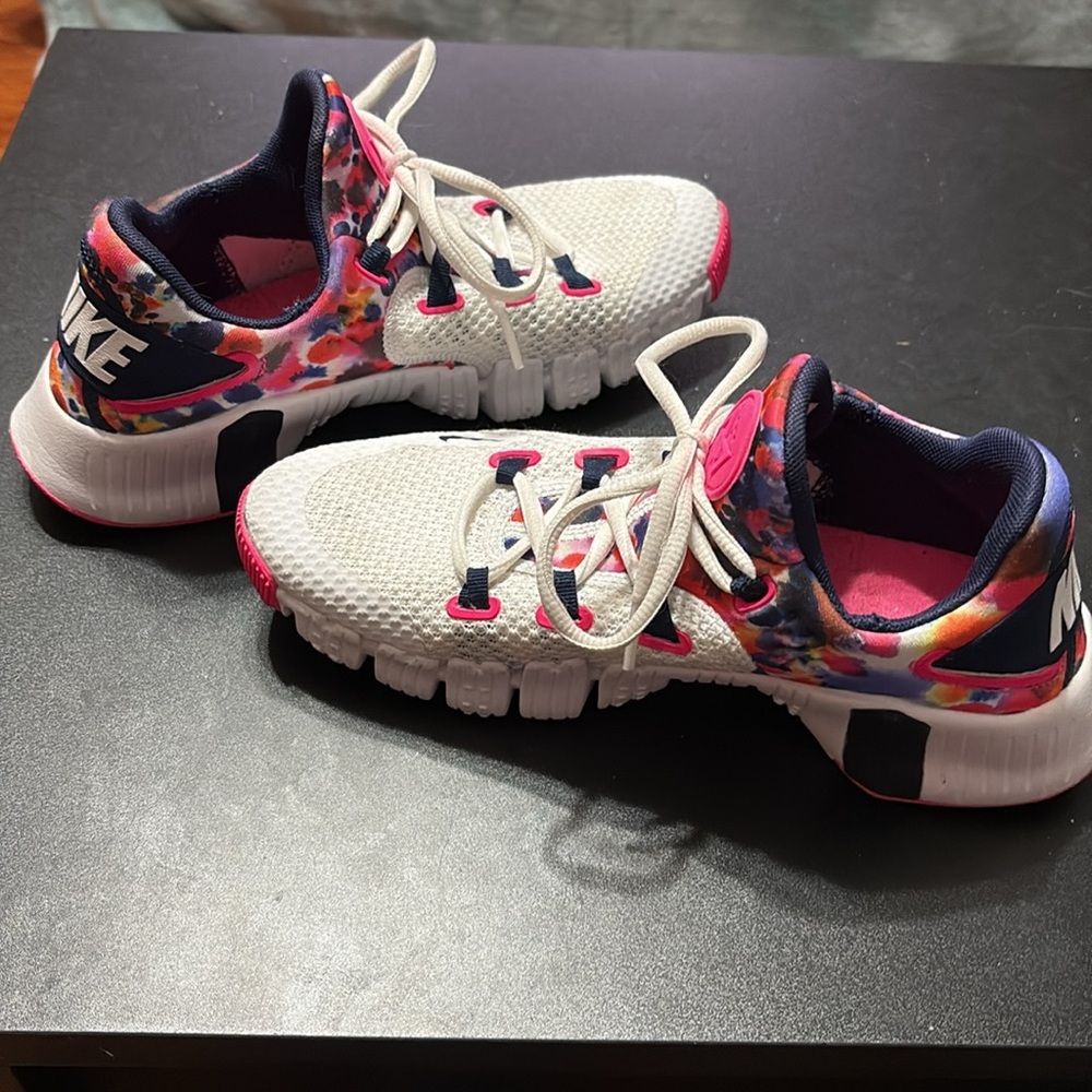 Women's Free Metcon 4 Training Sneakers